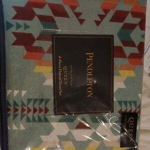 Pendleton Geometric Flannel Sheet Set